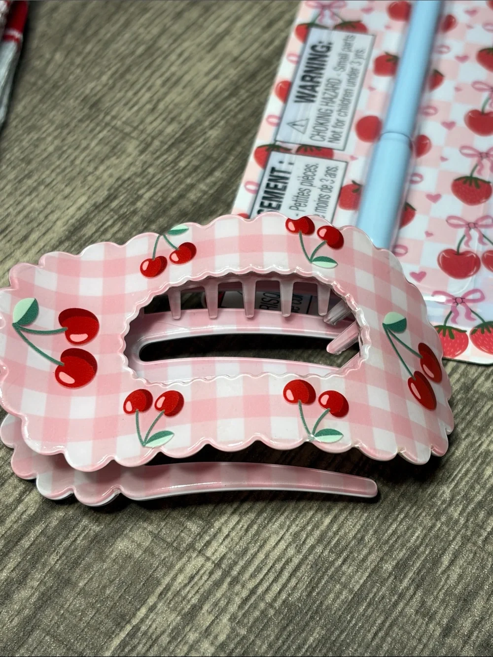 🌹5 for $25🌹 Ladies Cherry Socks, Hair Clip & Pen Set